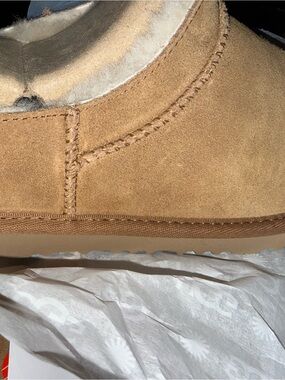 UGG big kids size 4 classic micro chestnut boots